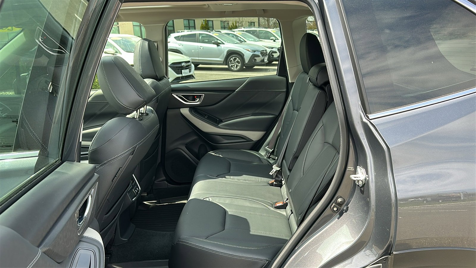 Used 2023 Subaru Forester Limited AWD/4WD image 23