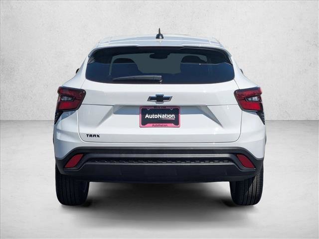 New 2026 Chevrolet Trax LS w/ LS Convenience Package FWD image 8