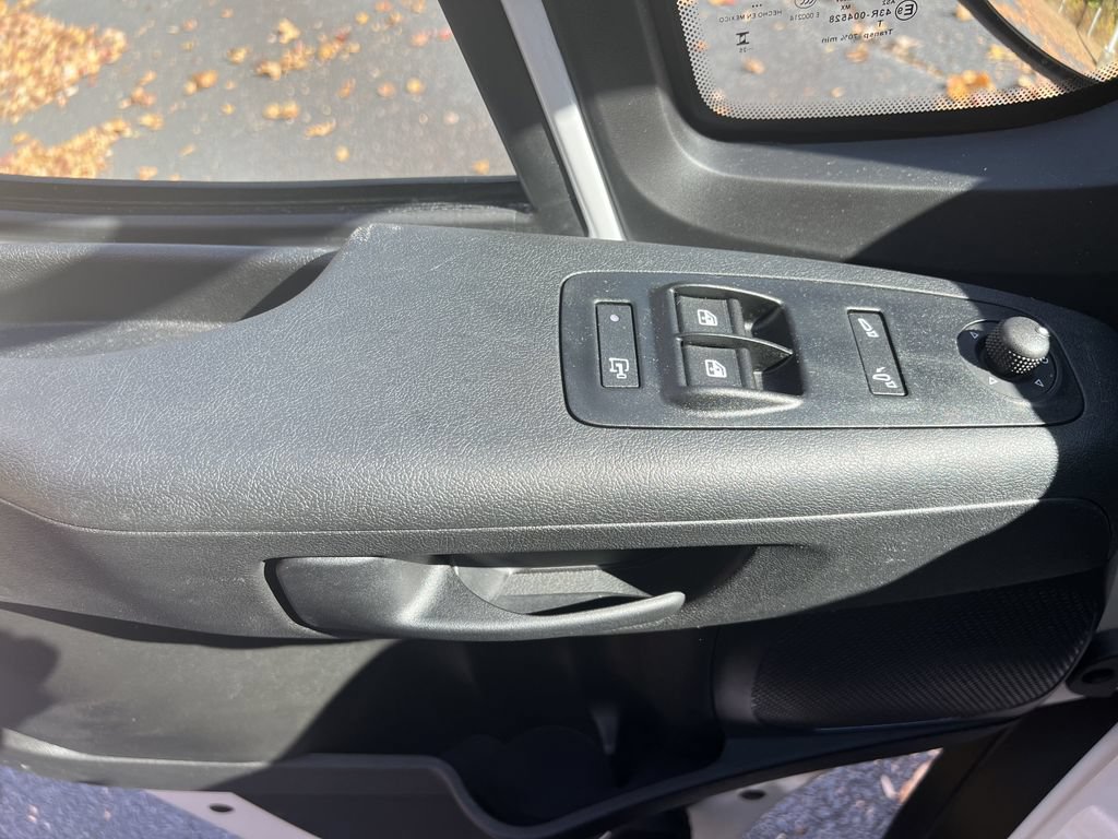 Used 2025 RAM ProMaster 2500 w/ Premium Convenience Group FWD image 15