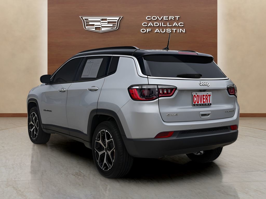 Used 2025 Jeep Compass Limited AWD/4WD image 3