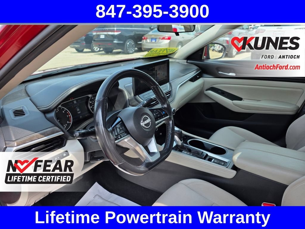 Used 2024 Nissan Altima 2.5 SV w/ SV Premium Package FWD image 27