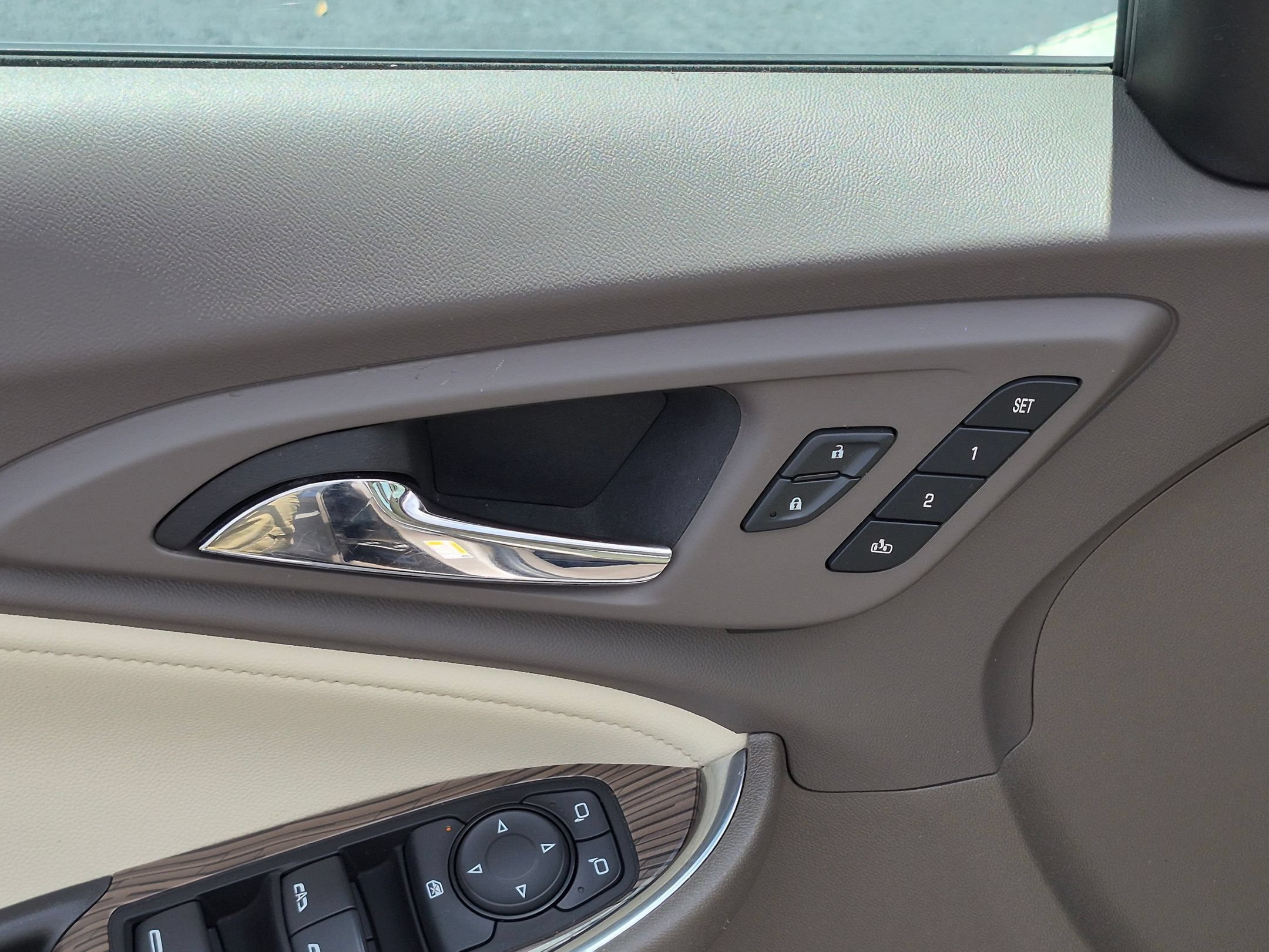 Used 2024 Chevrolet Malibu LT FWD image 12