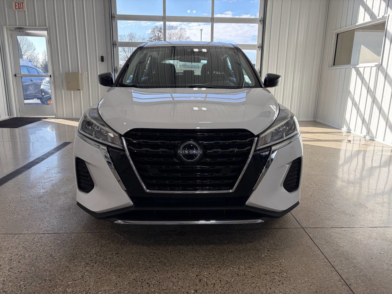 Used 2022 Nissan Kicks S image 7