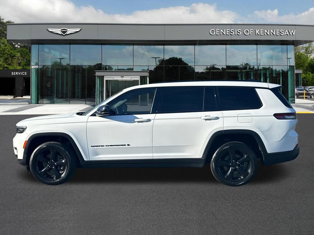 Used 2024 Jeep Grand Cherokee L Limited w/ Black Appearance Package AWD/4WD image 4