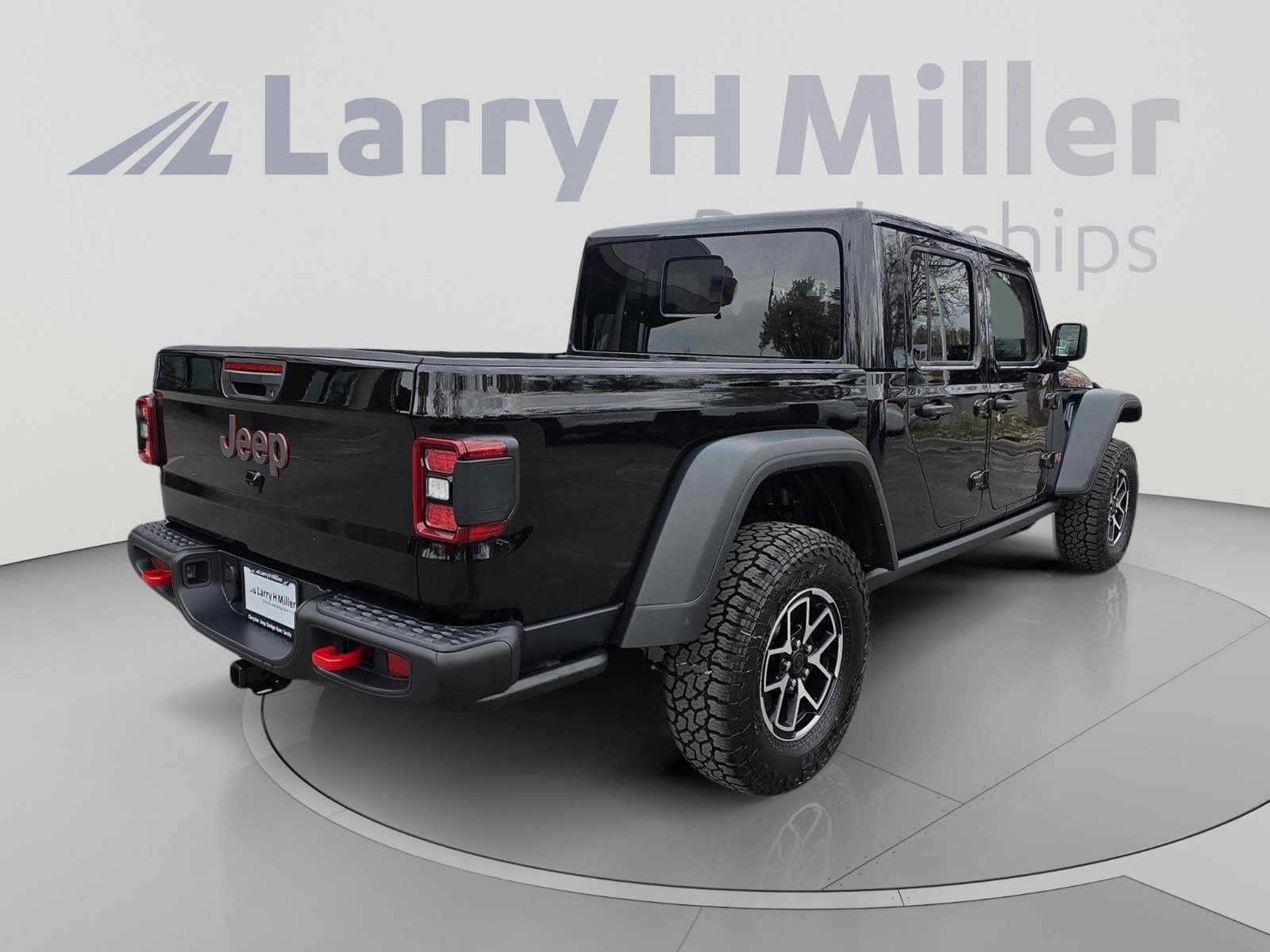 New 2026 Jeep Gladiator Rubicon w/ Steel Bumper Group AWD/4WD image 5