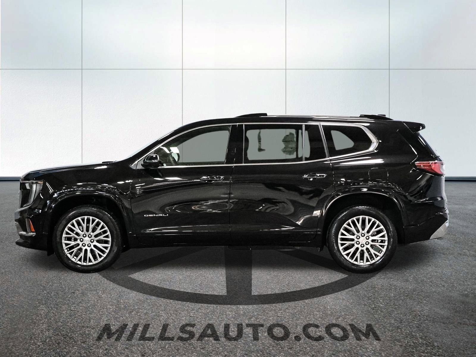 New 2026 GMC Acadia Denali w/ Super Cruise Package image 3