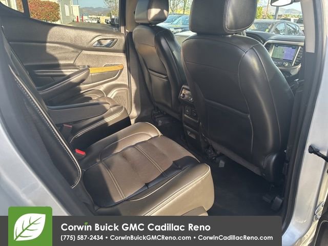 Used 2017 GMC Acadia Denali w/ Technology Package image 32