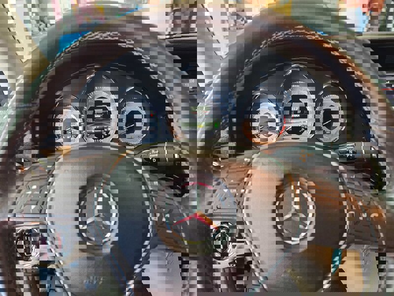 Used 2013 Mercedes-Benz GLK 350 GLK 350 4MATIC 4DR SUV AWD image 33