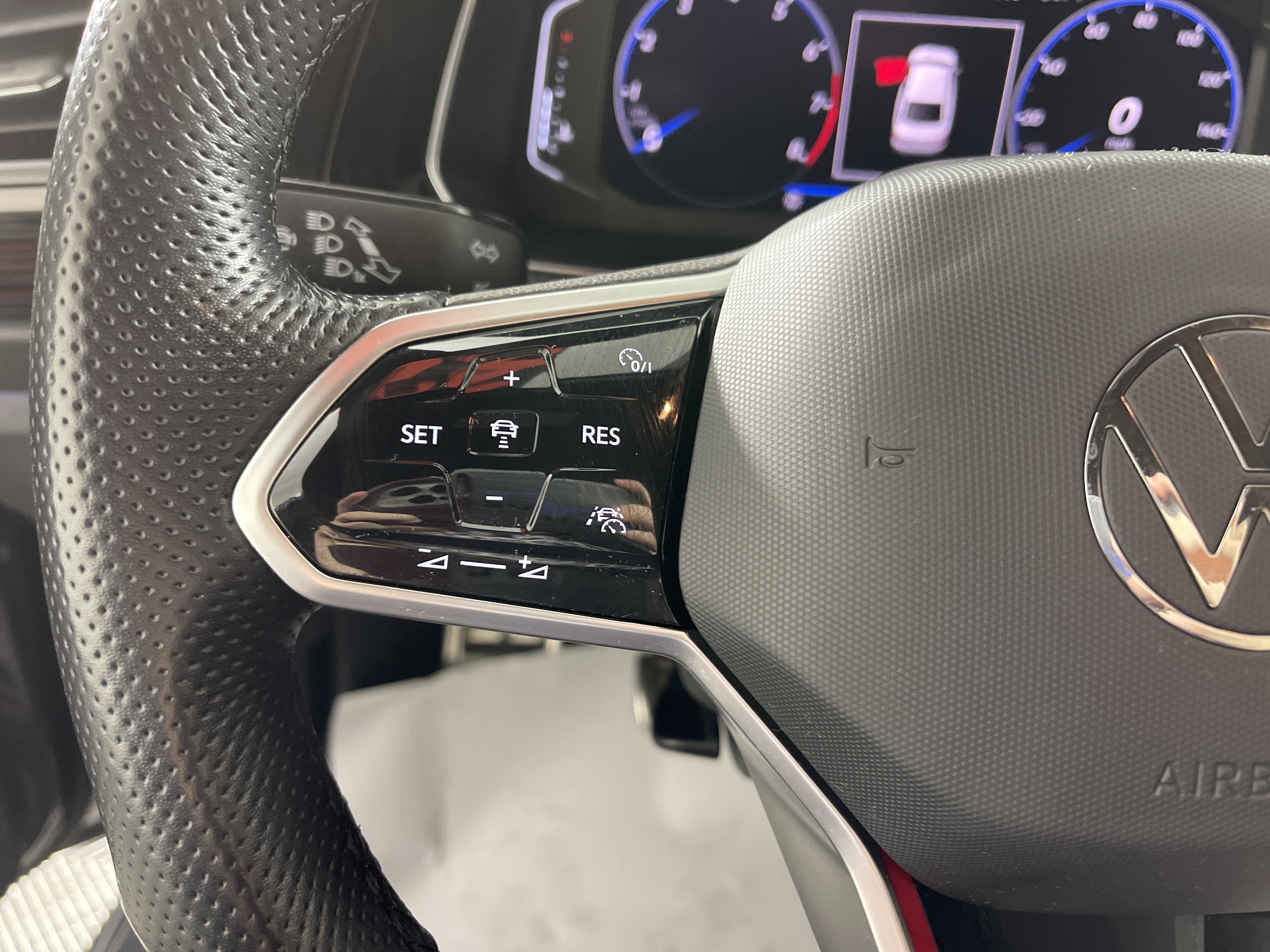 Used 2022 Volkswagen Jetta GLI Autobahn image 17