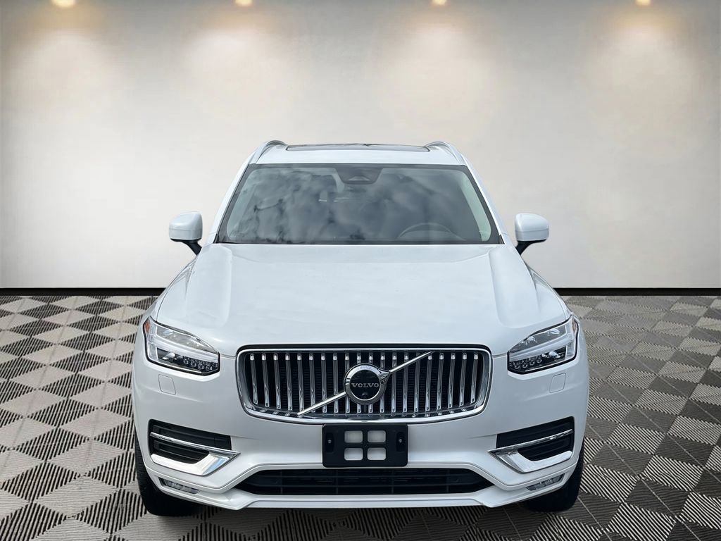 Used 2023 Volvo XC90 B6 Plus w/ Protection Package image 8
