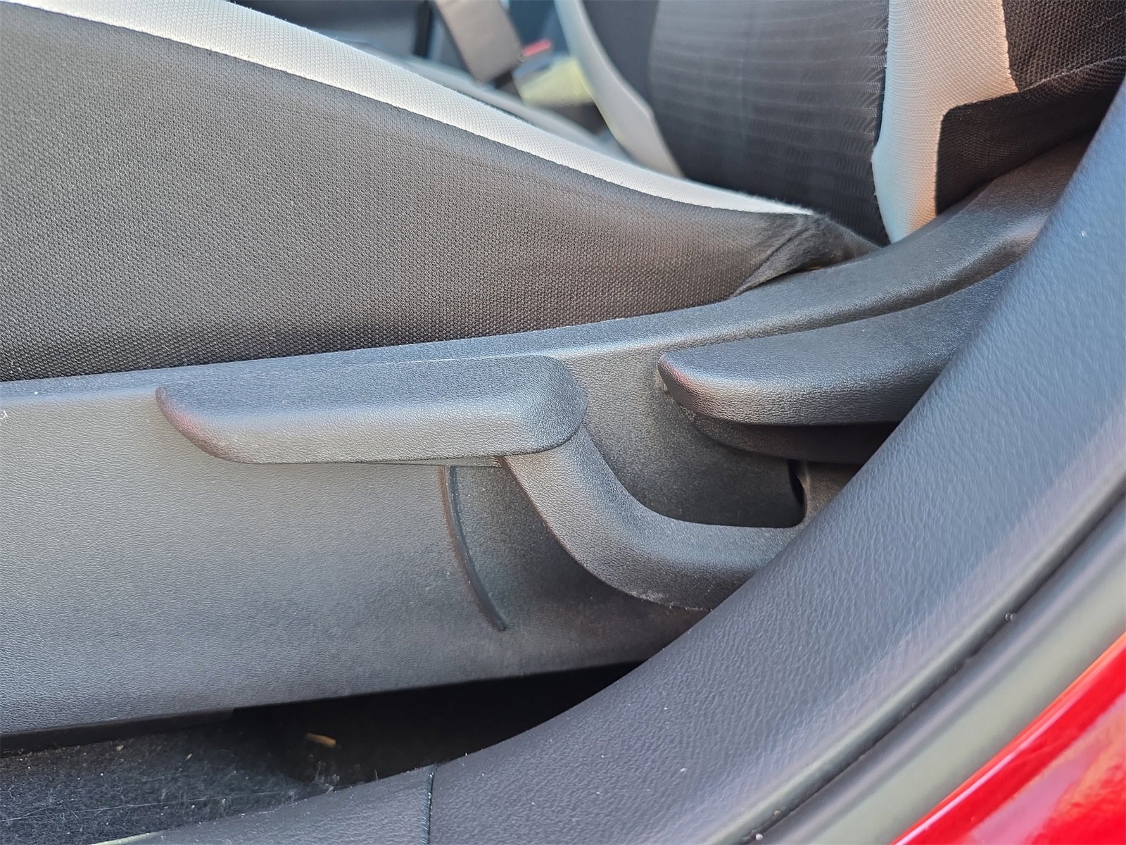 Used 2020 Nissan Versa SV image 16