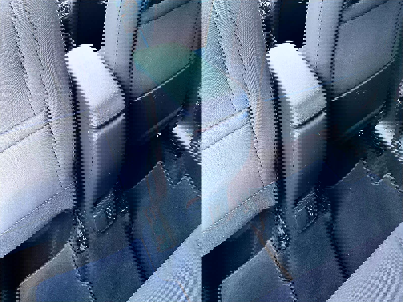 Used 2023 Chevrolet TrailBlazer LT w/ Convenience Package AWD/4WD image 29