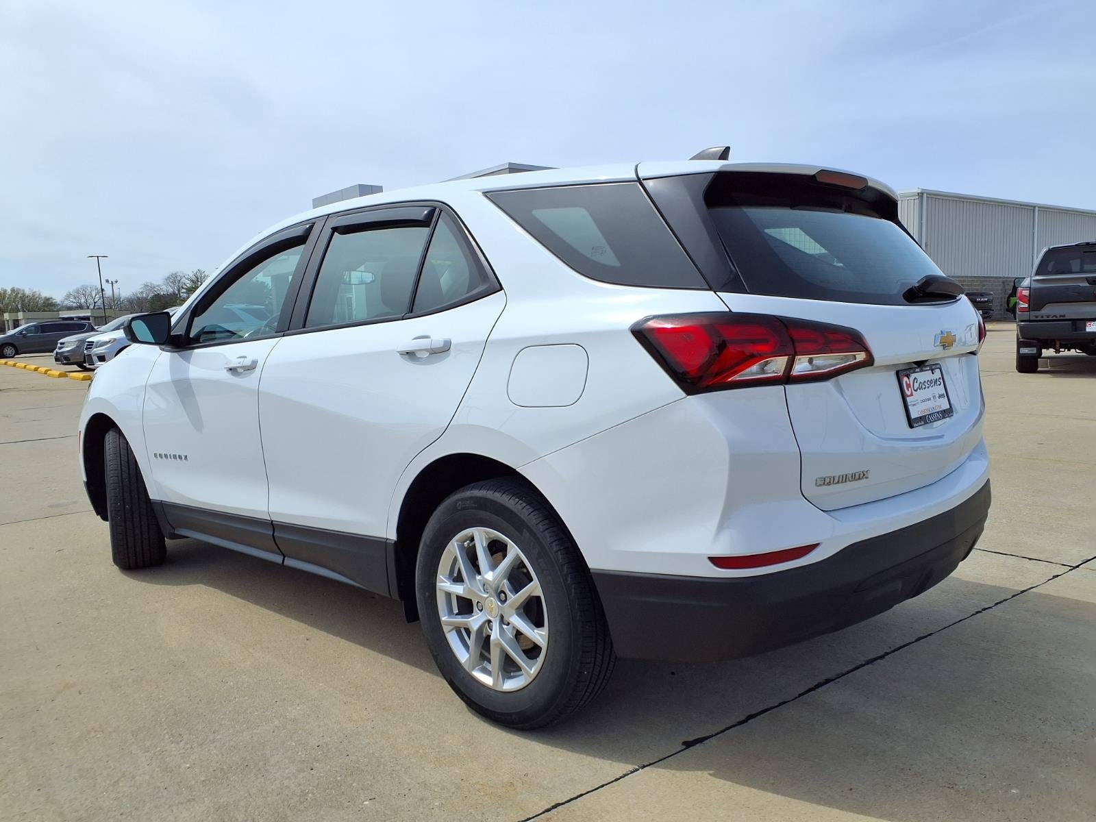 Used 2022 Chevrolet Equinox LS FWD image 27
