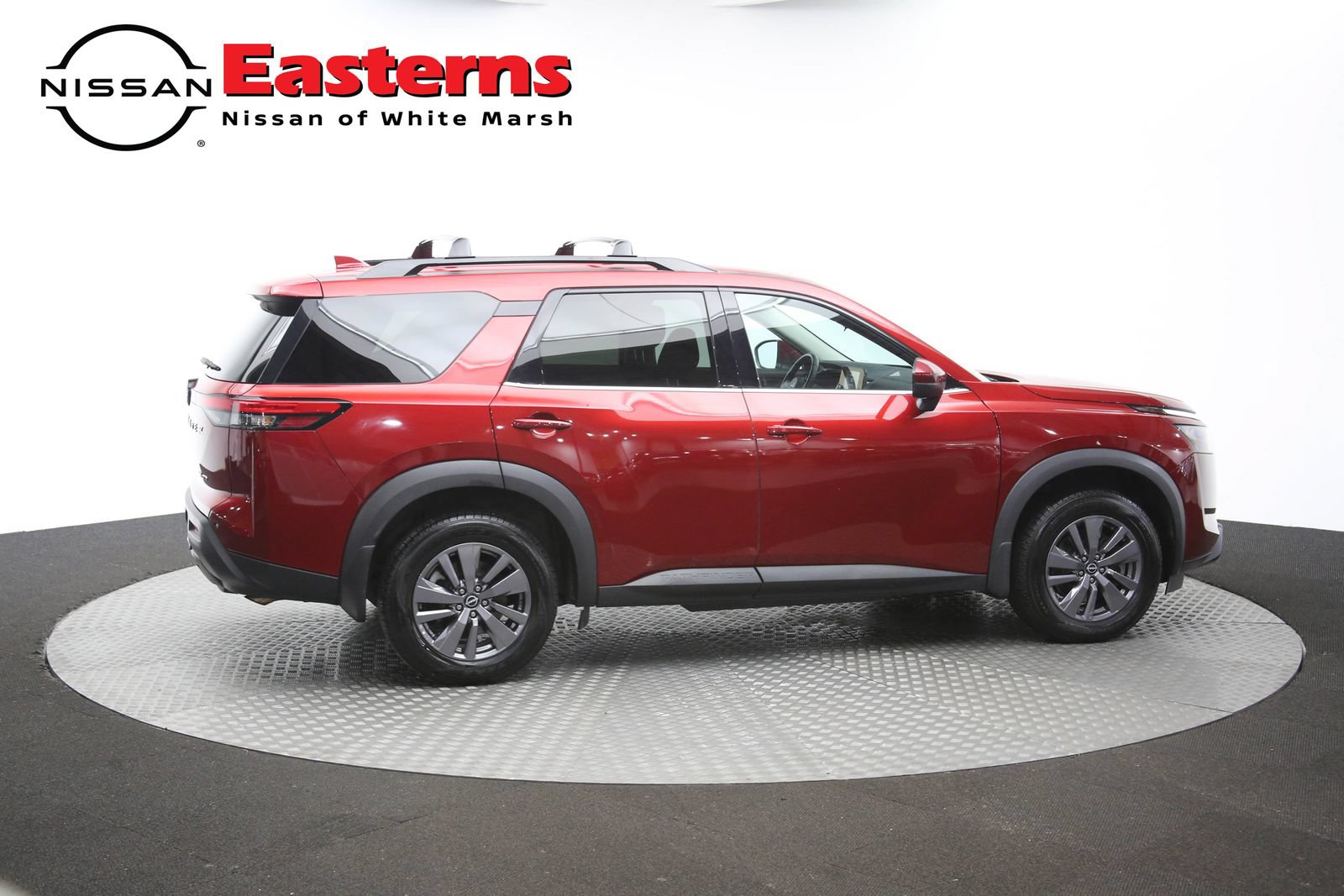 Used 2023 Nissan Pathfinder SV AWD/4WD image 41