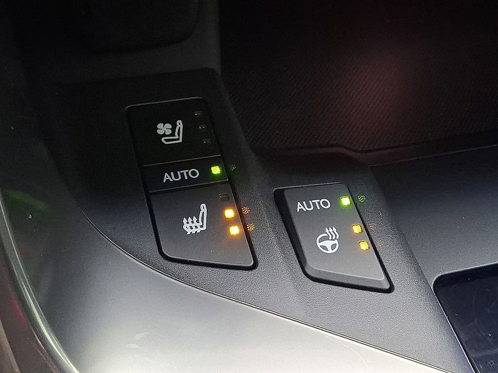 Used 2023 Lexus LX 600 4WD w/ Appearance Package image 18