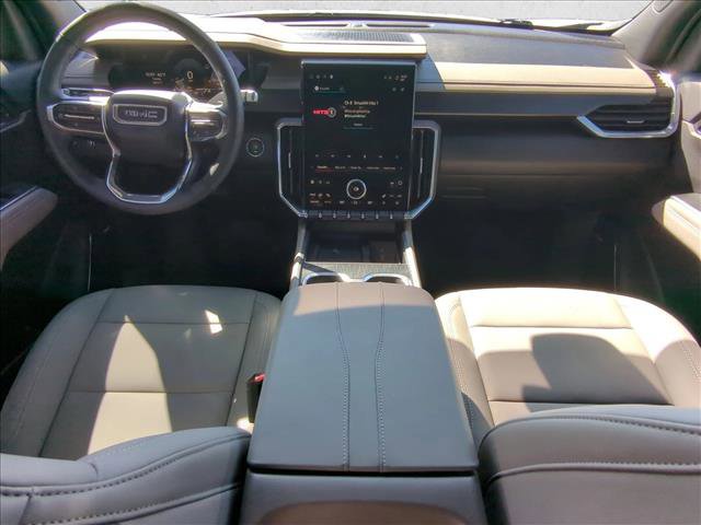 Used 2026 GMC Acadia Elevation w/ Elevation Premium Package FWD image 16