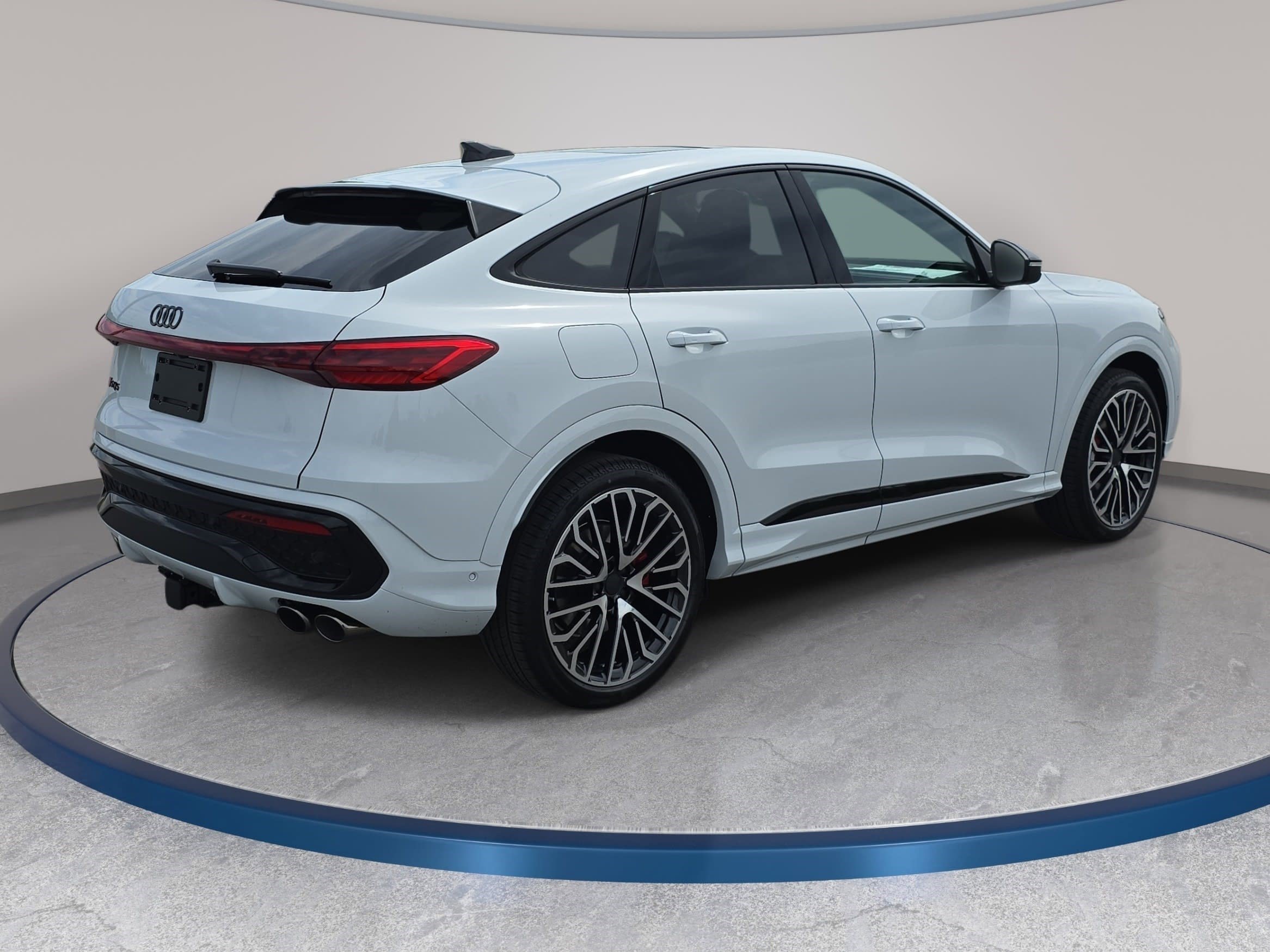 New 2026 Audi SQ5 Premium Plus image 5