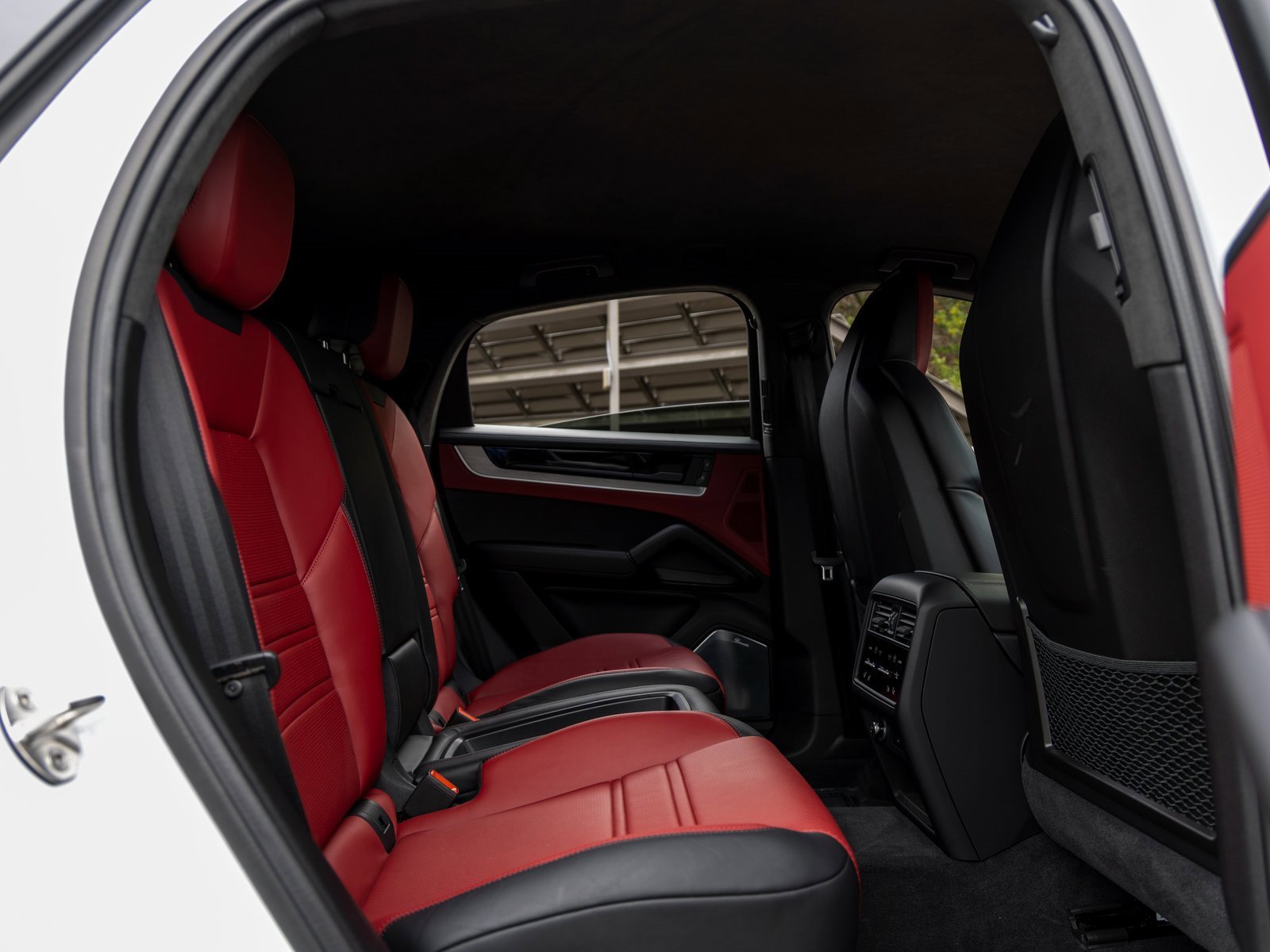 Certified 2024 Porsche Cayenne Turbo GT image 46