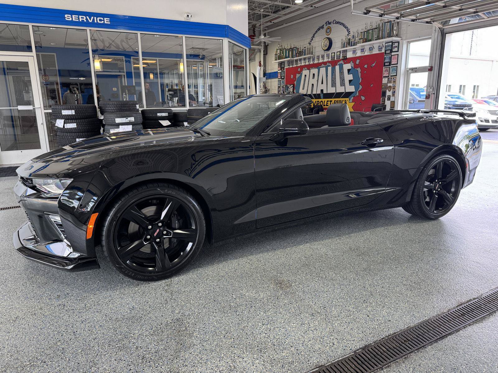 Used 2017 Chevrolet Camaro SS RWD image 24