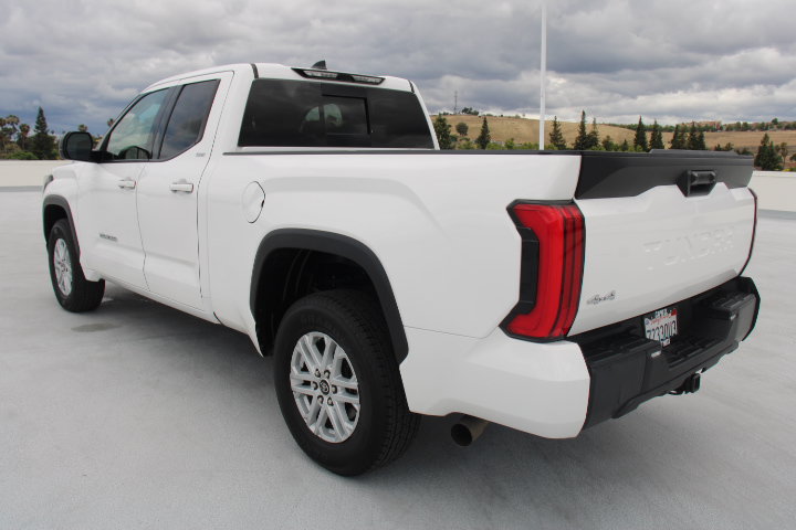 Used 2023 Toyota Tundra SR5 w/ SR5 Premium Package AWD/4WD image 6