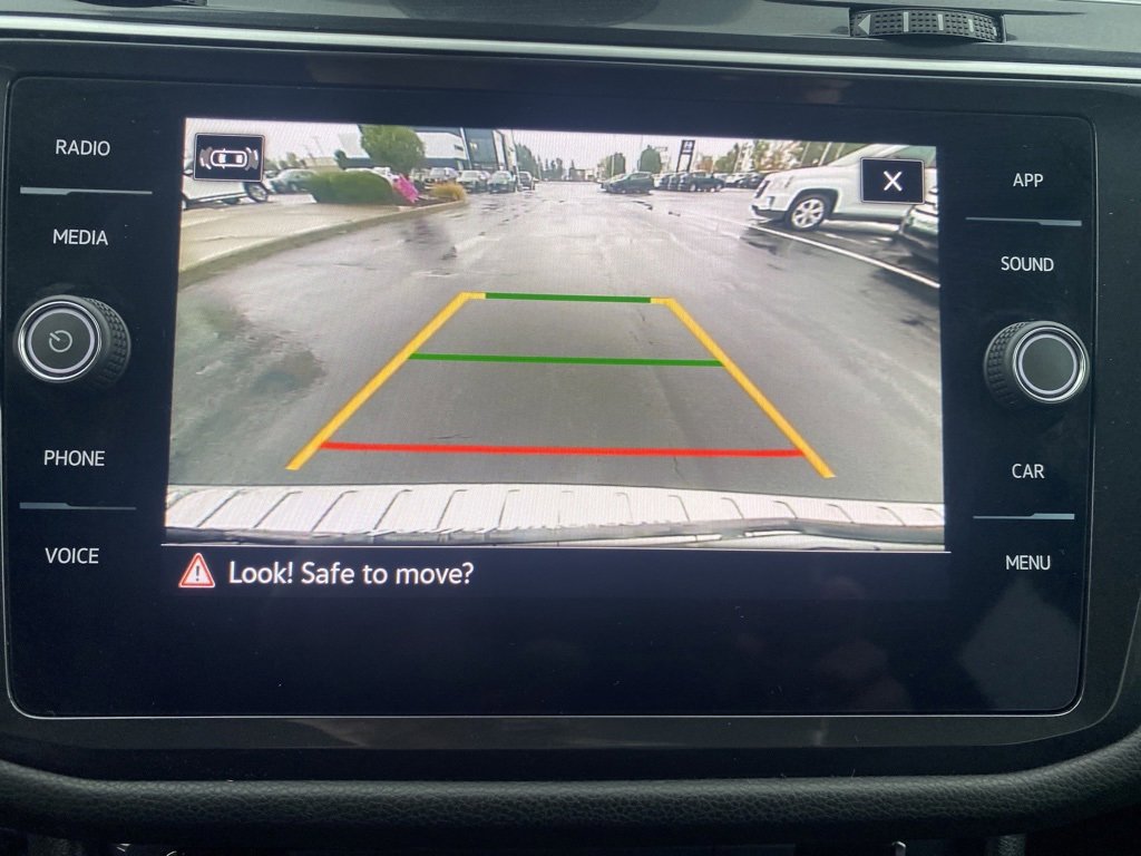 Used 2024 Volkswagen Tiguan Wolfsburg Edition image 17