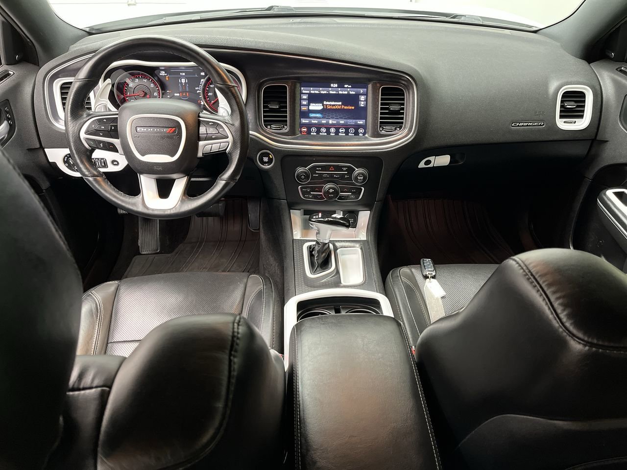 Used 2018 Dodge Charger GT AWD/4WD image 4