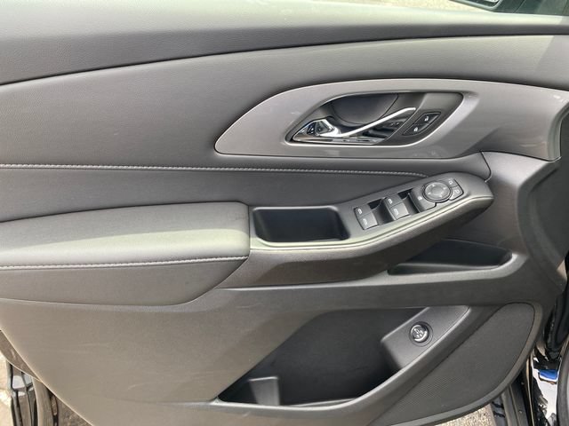 Certified 2023 Chevrolet Traverse LT FWD image 16