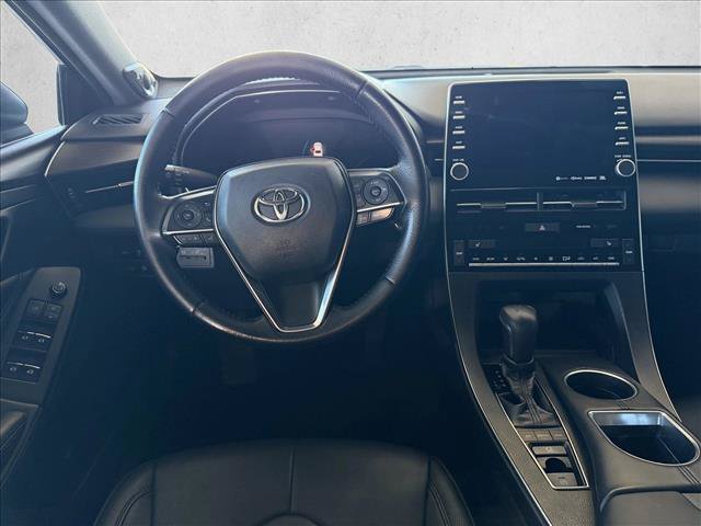Used 2019 Toyota Avalon XLE w/ Moonroof Package FWD image 11