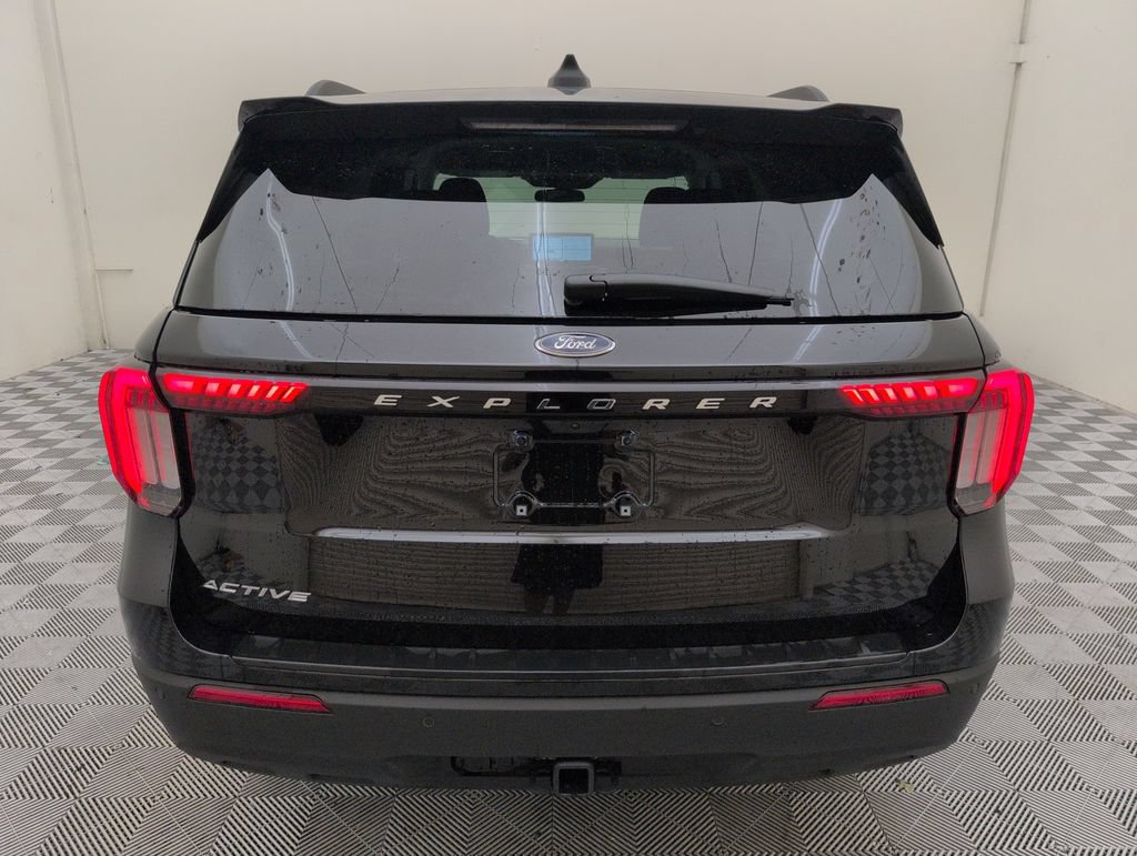 Used 2025 Ford Explorer Active RWD image 23
