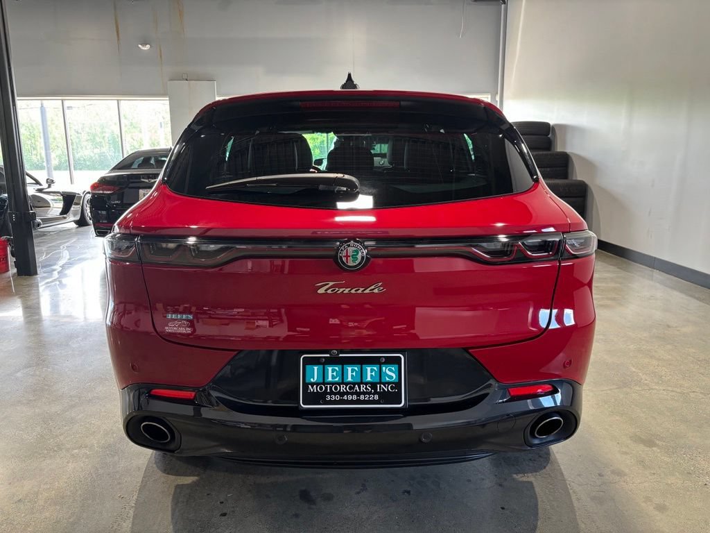 Used 2024 Alfa Romeo Tonale Veloce w/ Active Assist Package AWD/4WD image 6