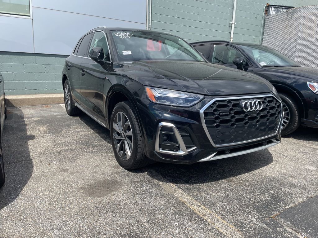 Used 2023 Audi Q5 2.0T Premium Plus w/ Premium Plus Package image 1