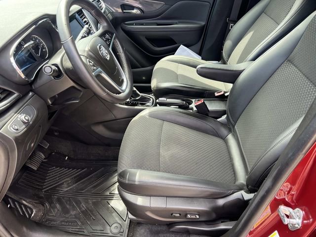 Used 2022 Buick Encore Preferred w/ Safety Package AWD/4WD image 17