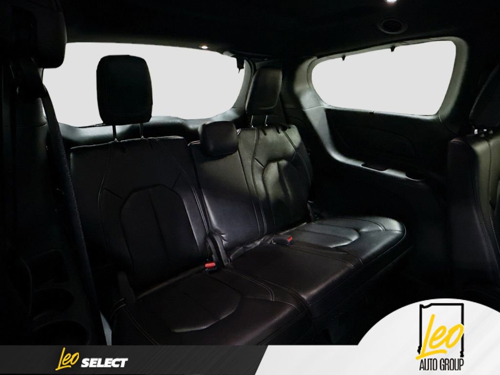 Used 2022 Chrysler Pacifica Touring-L w/ S Appearance Package image 27