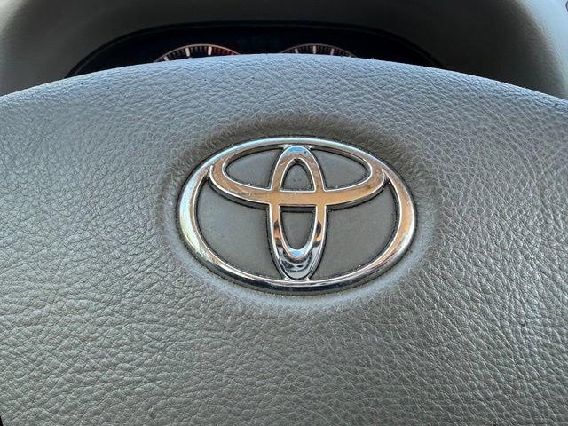 Used 2005 Toyota Camry LE FWD image 24