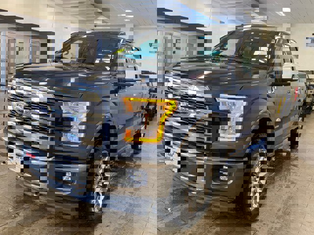 Used 2017 Ford F150 King Ranch image 3