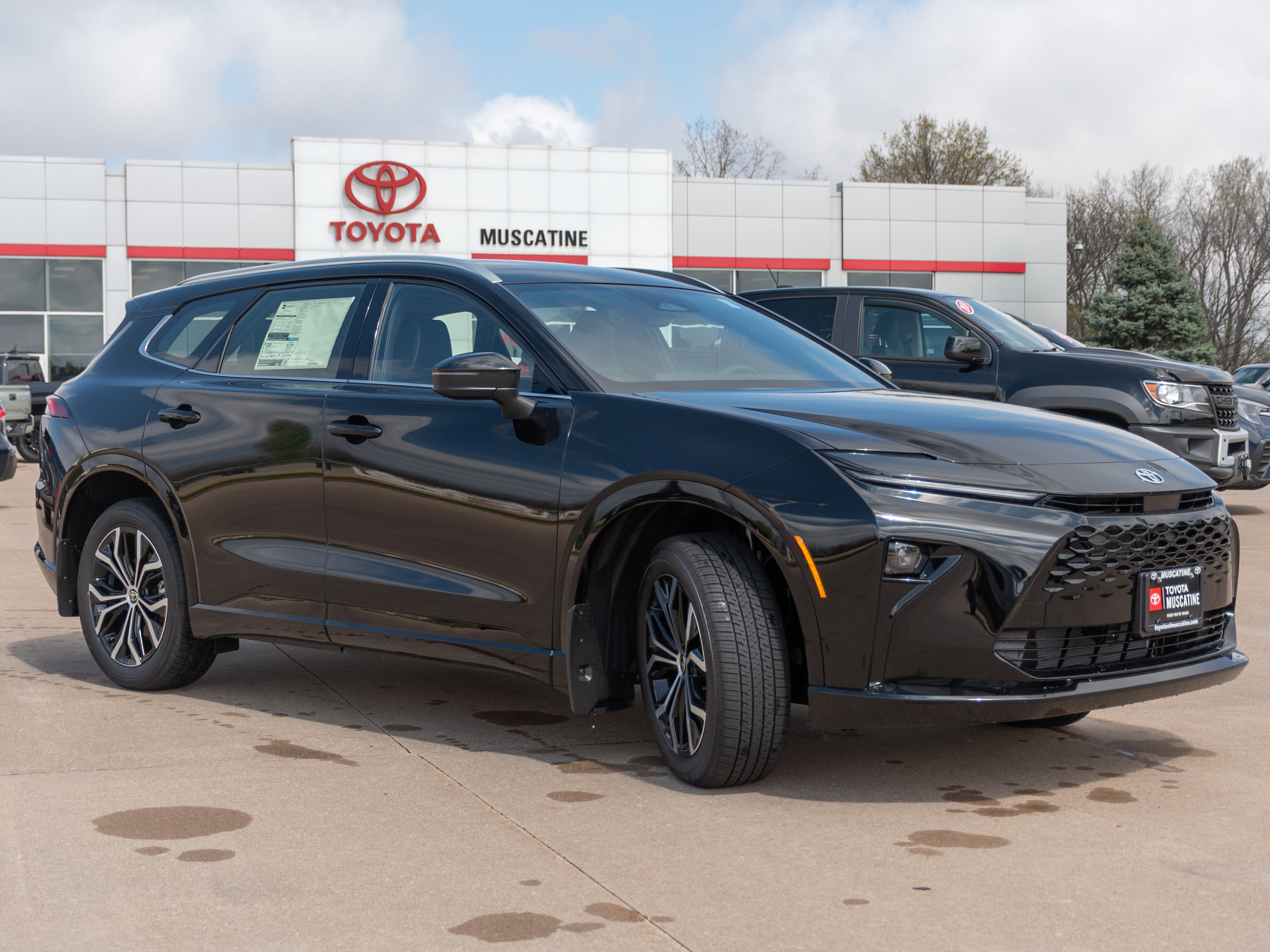 New 2026 Toyota Crown Signia image 1