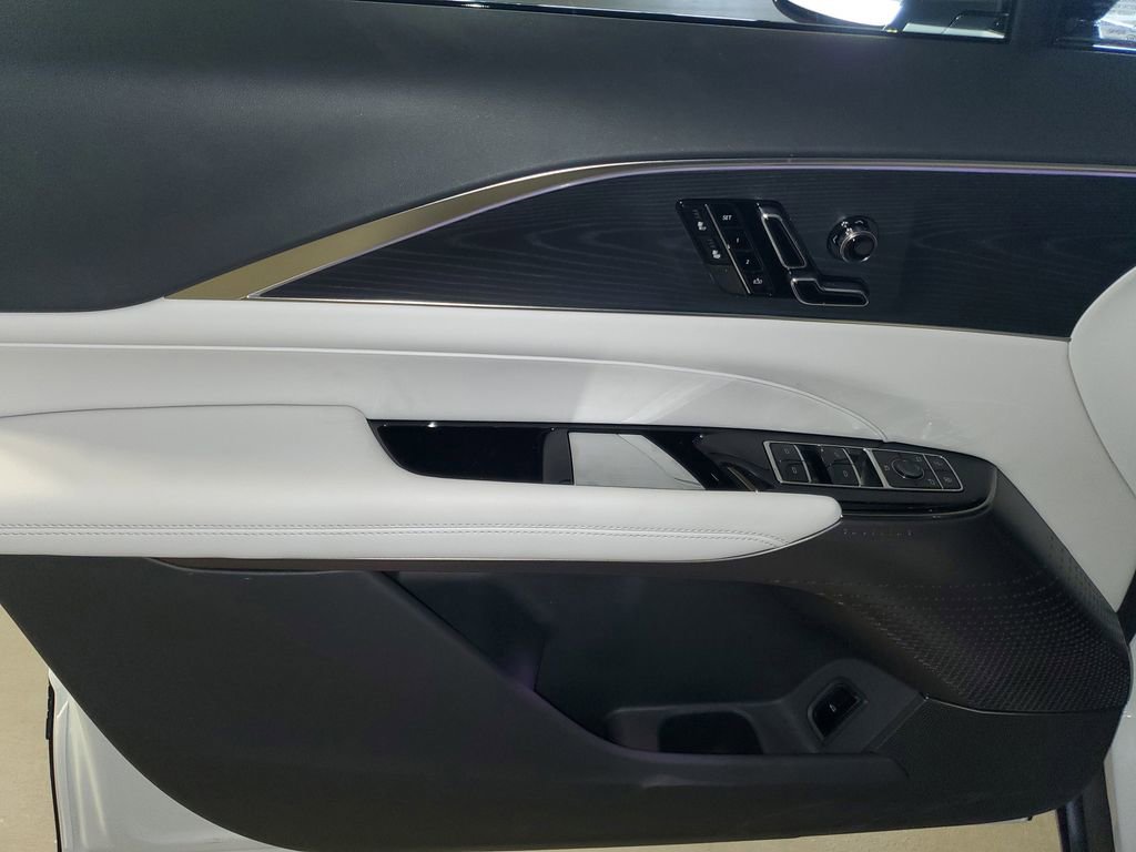 New 2026 Cadillac Lyriq Luxury RWD image 14