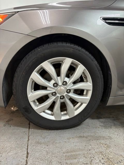 Used 2015 Kia Optima LX FWD image 10