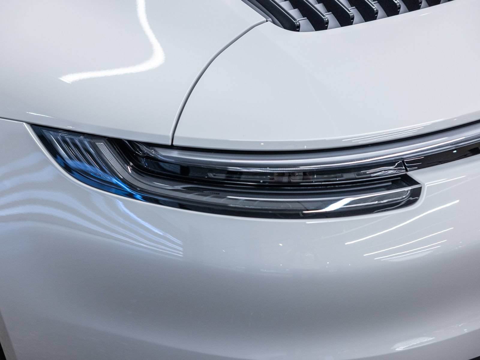 Certified 2022 Porsche 911 Carrera S RWD image 24