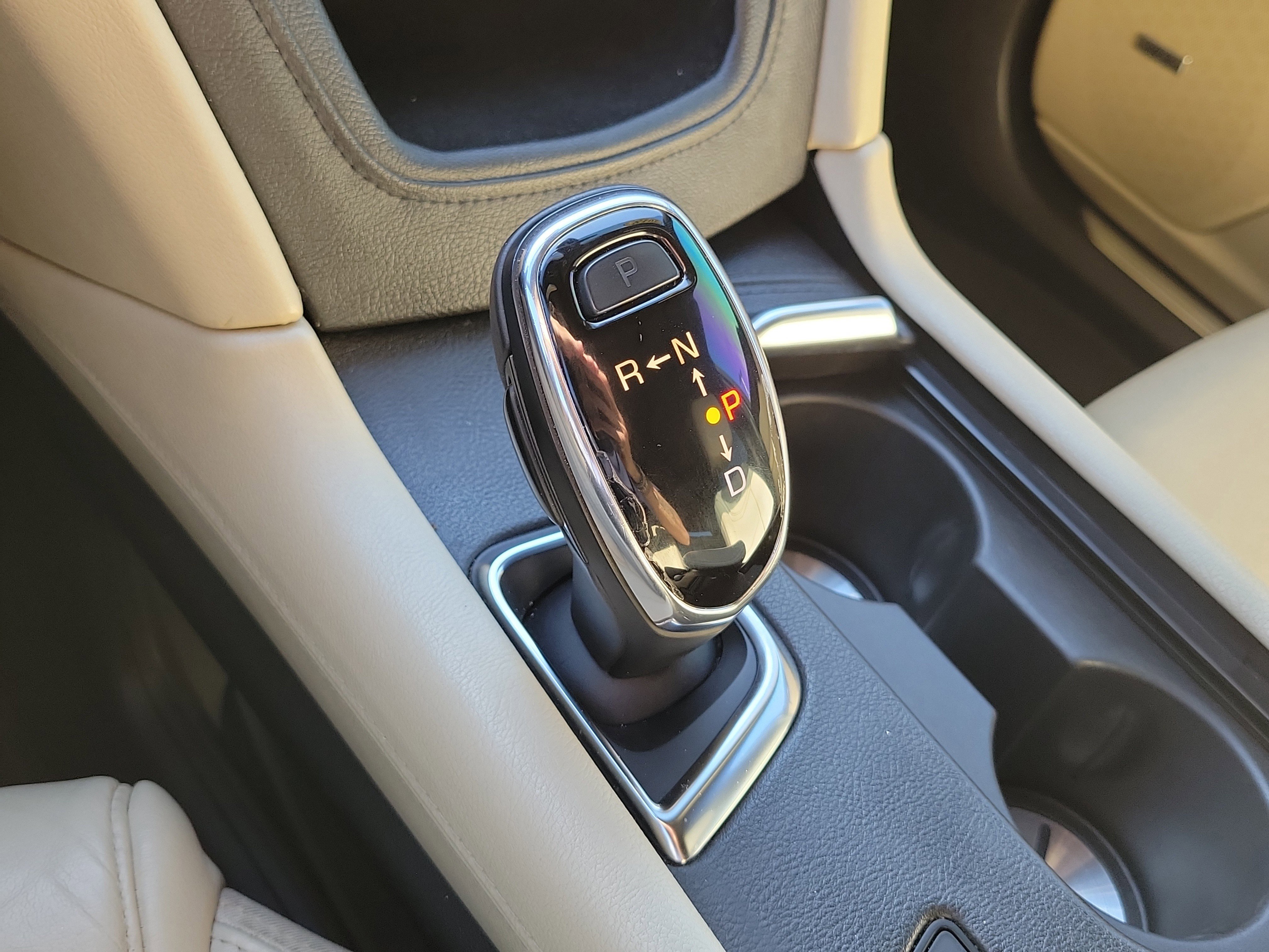 Used 2018 Cadillac XT5 Luxury w/ Driver Awareness Package FWD image 38