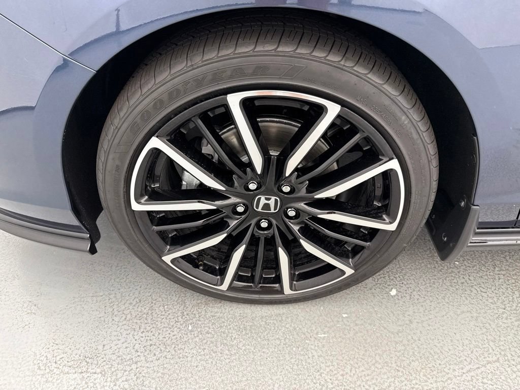 New 2026 Honda Accord Touring image 4