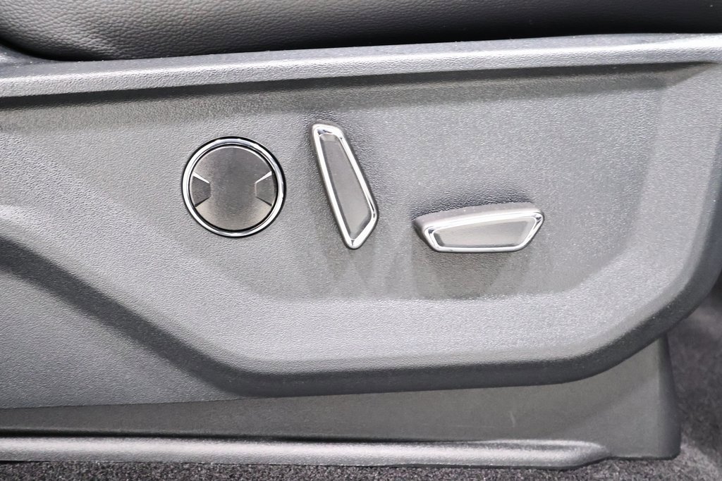 New 2025 Ford F150 Lariat w/ Equipment Group 502A High image 17