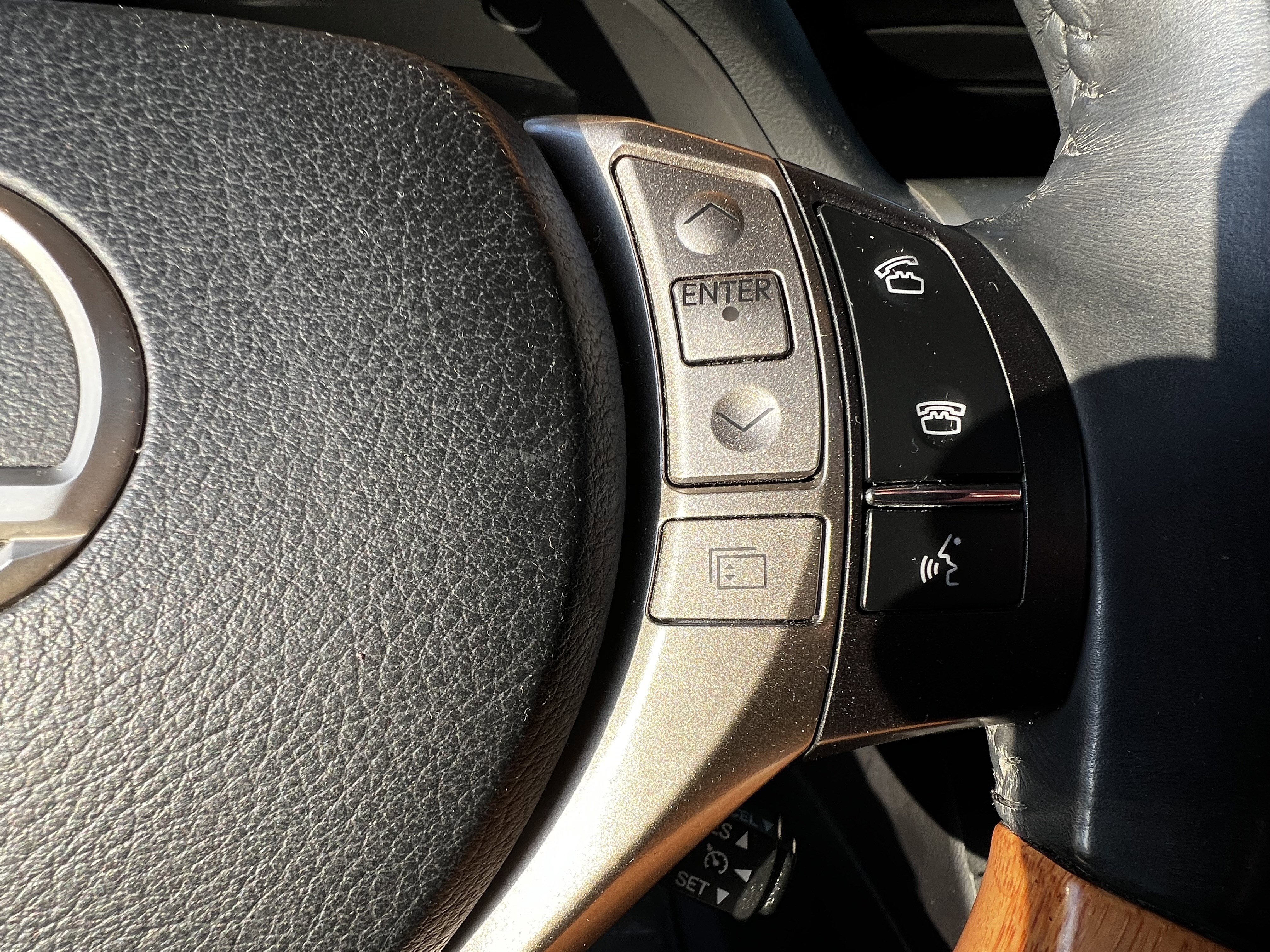 Used 2015 Lexus RX 450h AWD image 20