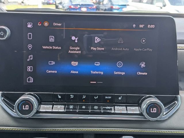 Used 2024 Chevrolet Colorado ZR2 w/ Technology Package AWD/4WD image 18