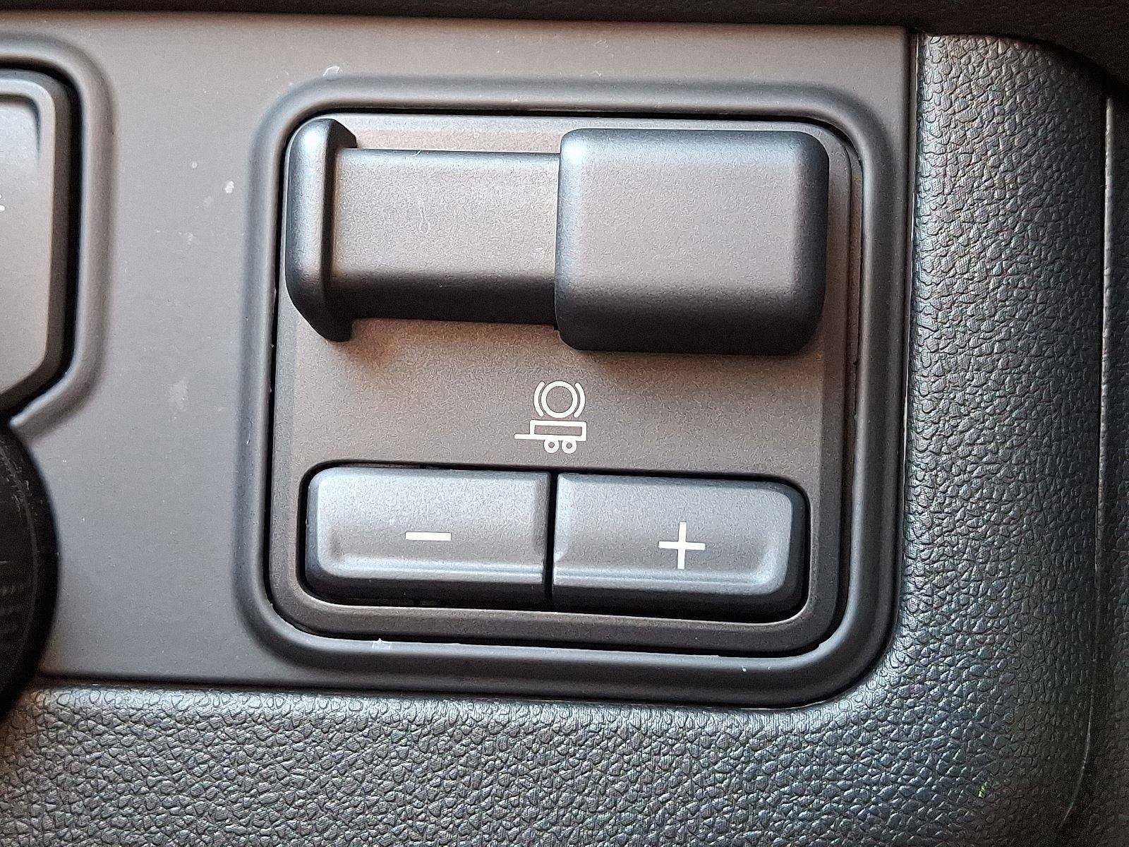 Used 2024 Chevrolet Suburban Premier w/ Advanced Technology Package image 30