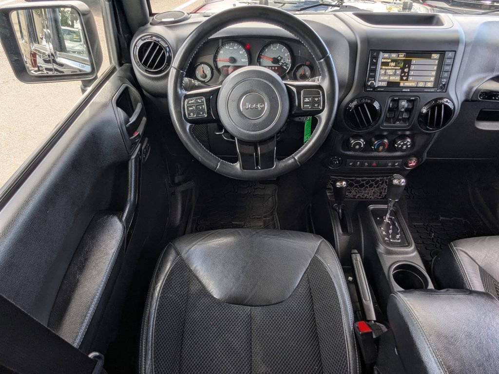 Used 2017 Jeep Wrangler Unlimited Sahara image 19