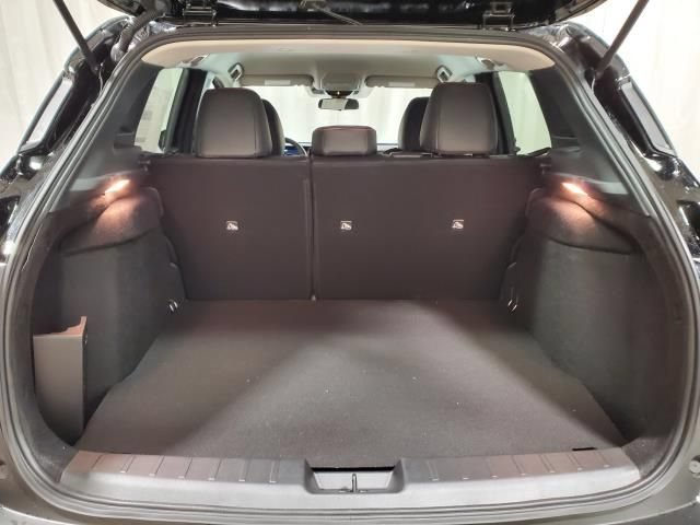 Used 2025 Nissan Kicks SR AWD/4WD image 7
