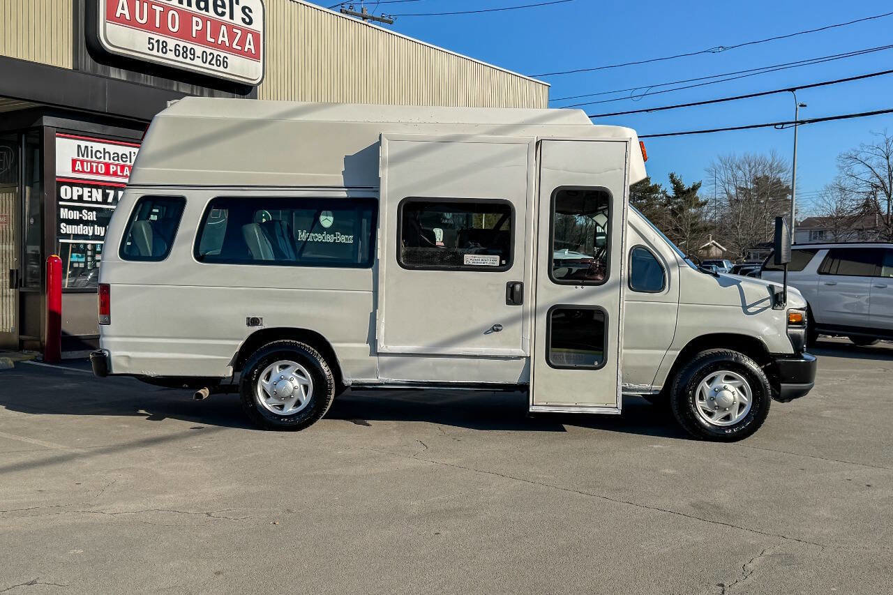 Used 2011 Ford E-350 and Econoline 350 Extended Super Duty w/ PWR Group image 9