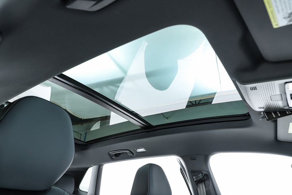 New 2026 Volkswagen Tiguan SE R-Line image 37