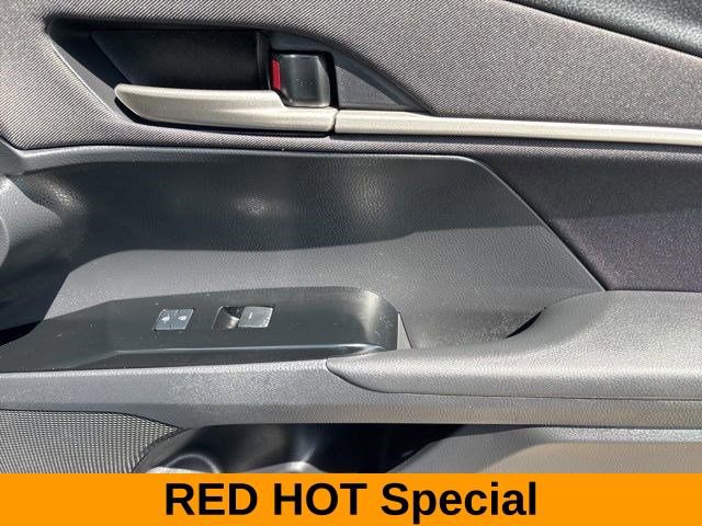 Used 2025 Toyota Camry LE image 41